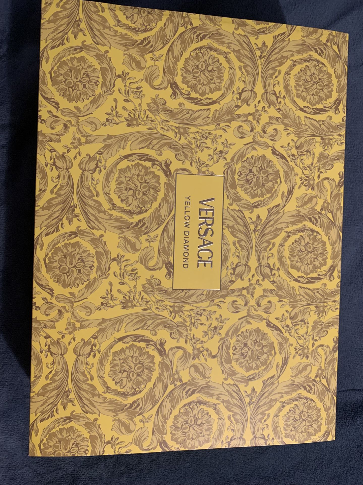 Versace Yellow Dimond