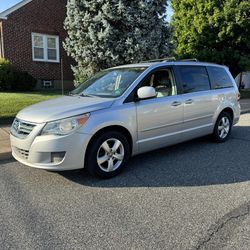 2011 Volkswagen Routan