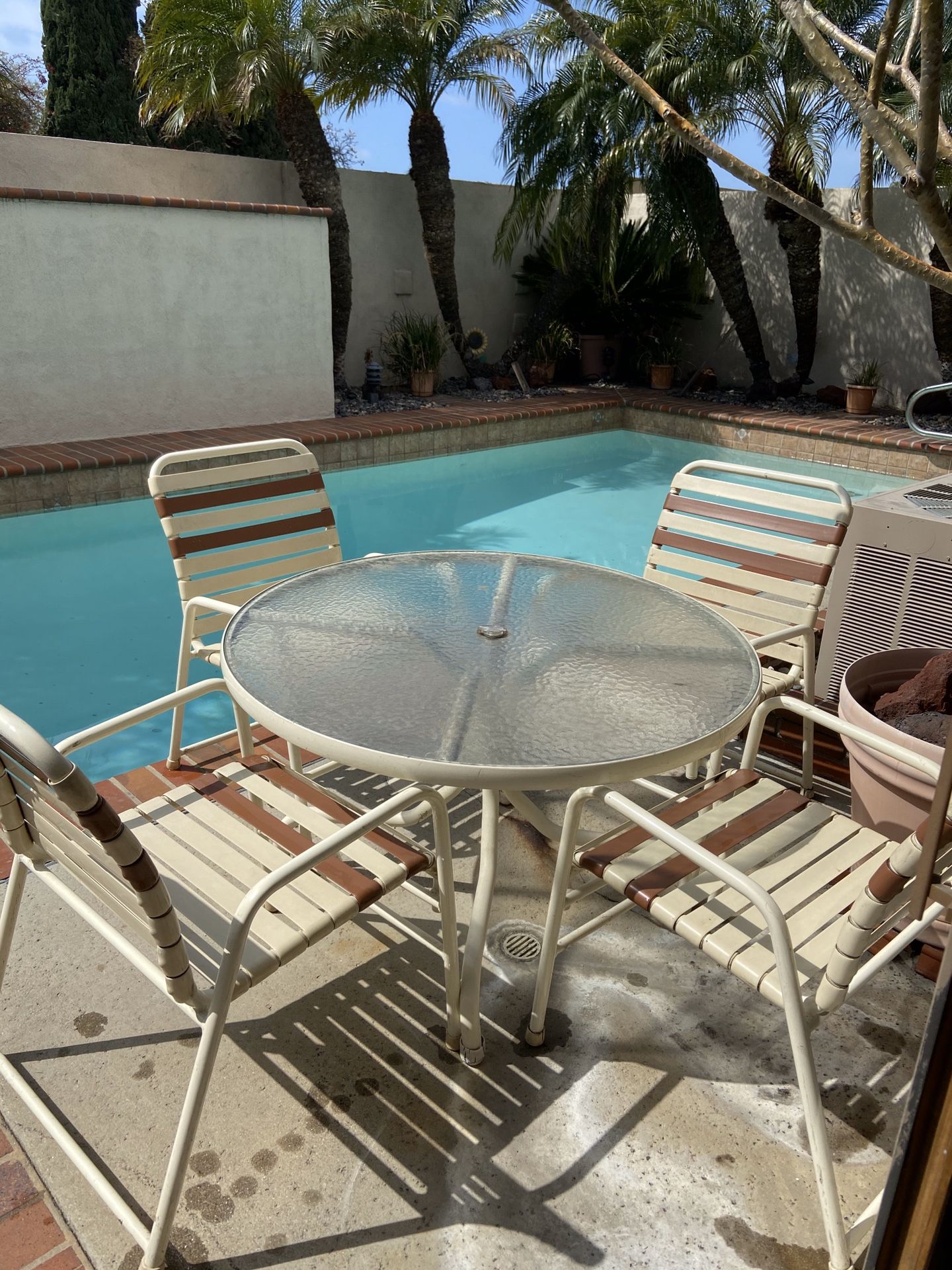 Vintage 70s chaise patio table and chairs pool aluminum frame w/vinyl covers outdoor furniture