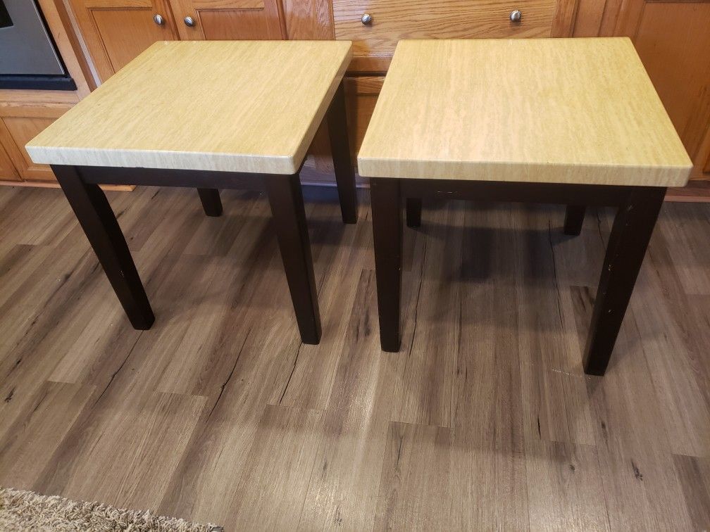 2 Living Room/bedroom End Tables