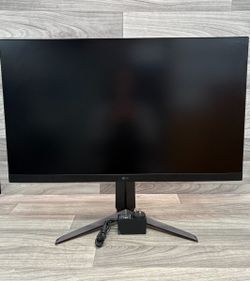 LG ULTRAGEAR 32" GAMING MONITOR
