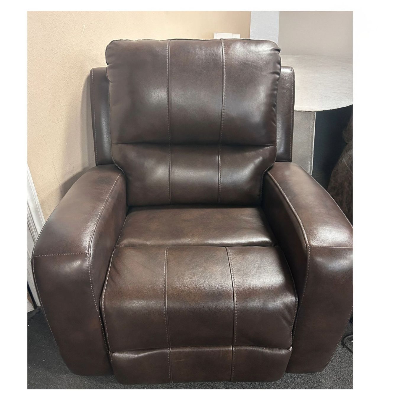 Barcalounger Bryson Real Leather Power  Recliner 