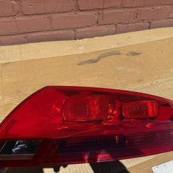 2013-2014-2015 Audi TT Tail Light RH