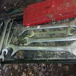1"-2" Wrenches 