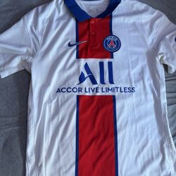 PSG White Home Kit