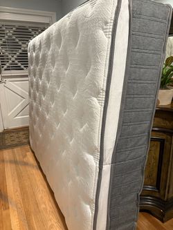 Queen mattress