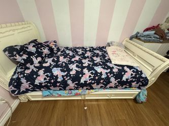 Twin Bed With Trundle
