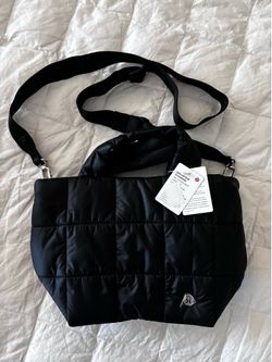 Lululemon purse