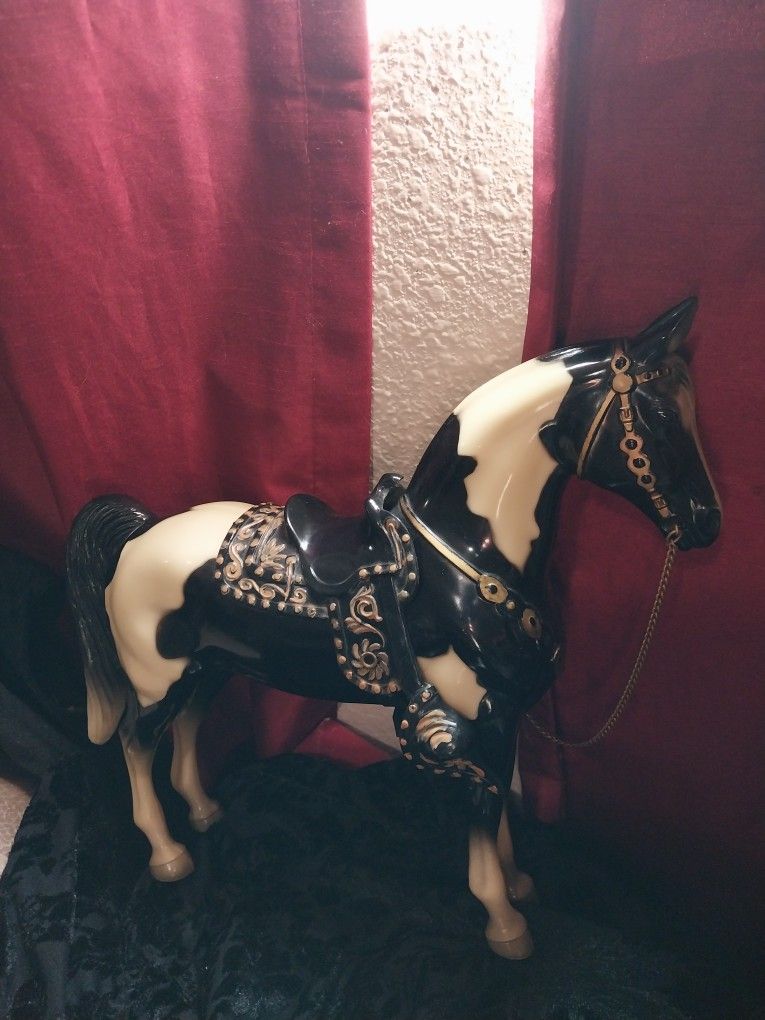 2 Horses, Breyer Western Horse Black & Palomino