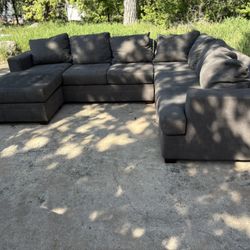 *FREE DELIVERY* Living Spaces Sectional 3 Piece Reversible Chaise