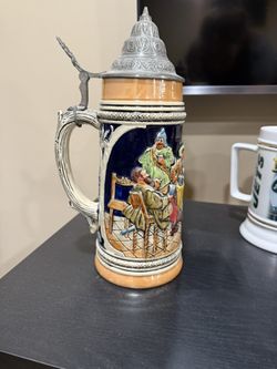 Various beer steins - COLLECTIBLES 