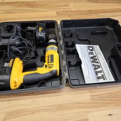 Dewalt 18V Hammer Drill Set
