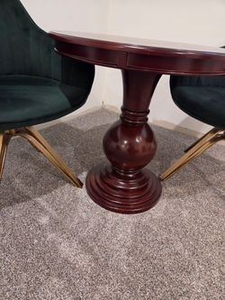 Beautiful Mahogany Table