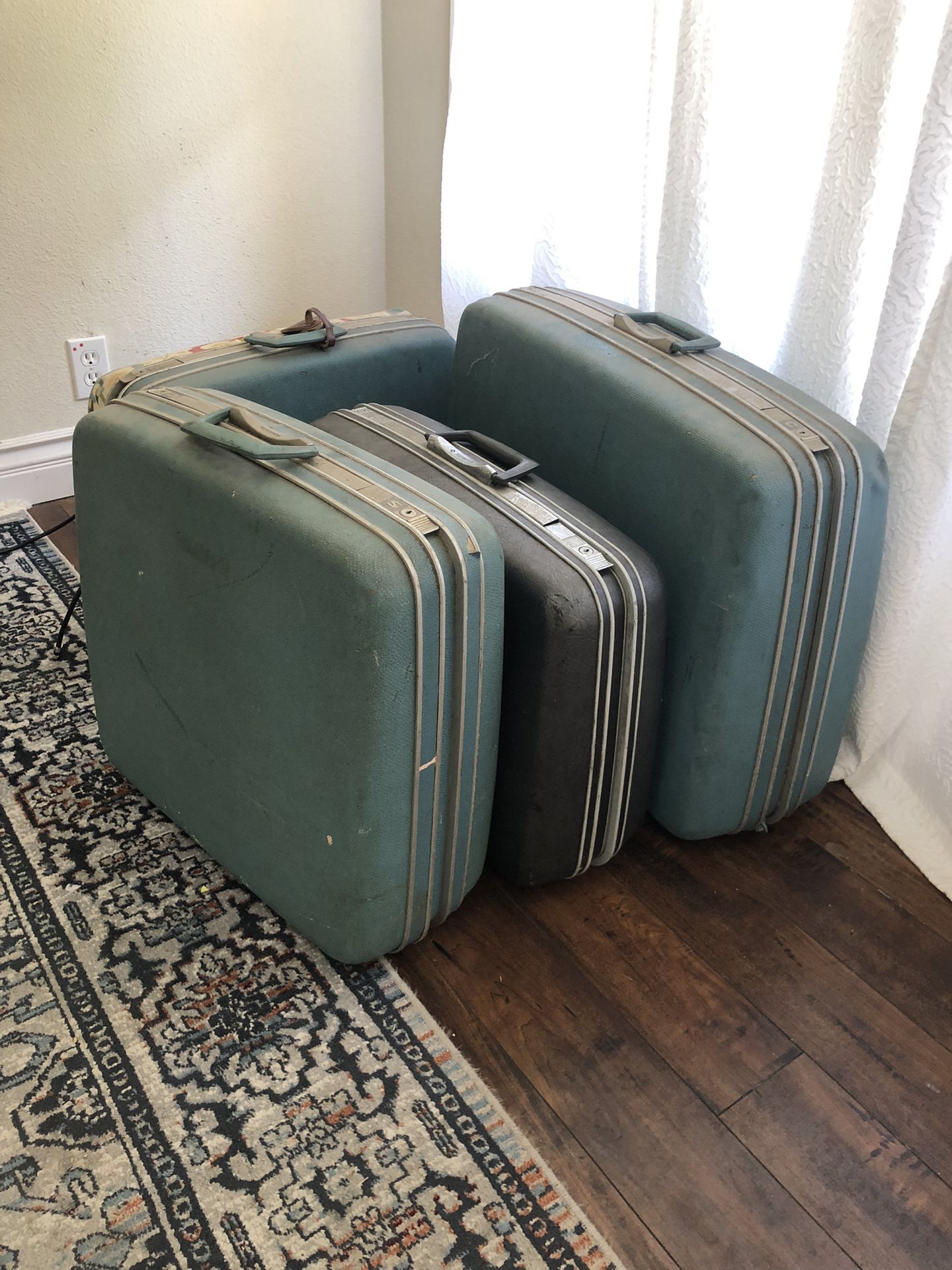Samsonite Suitcases