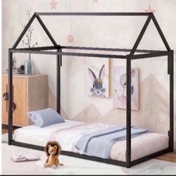 Kids Playhouse Bed New In  Box