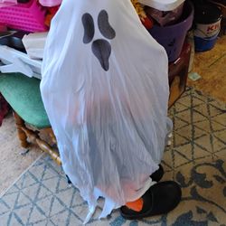 A Stand-up Child Ghost