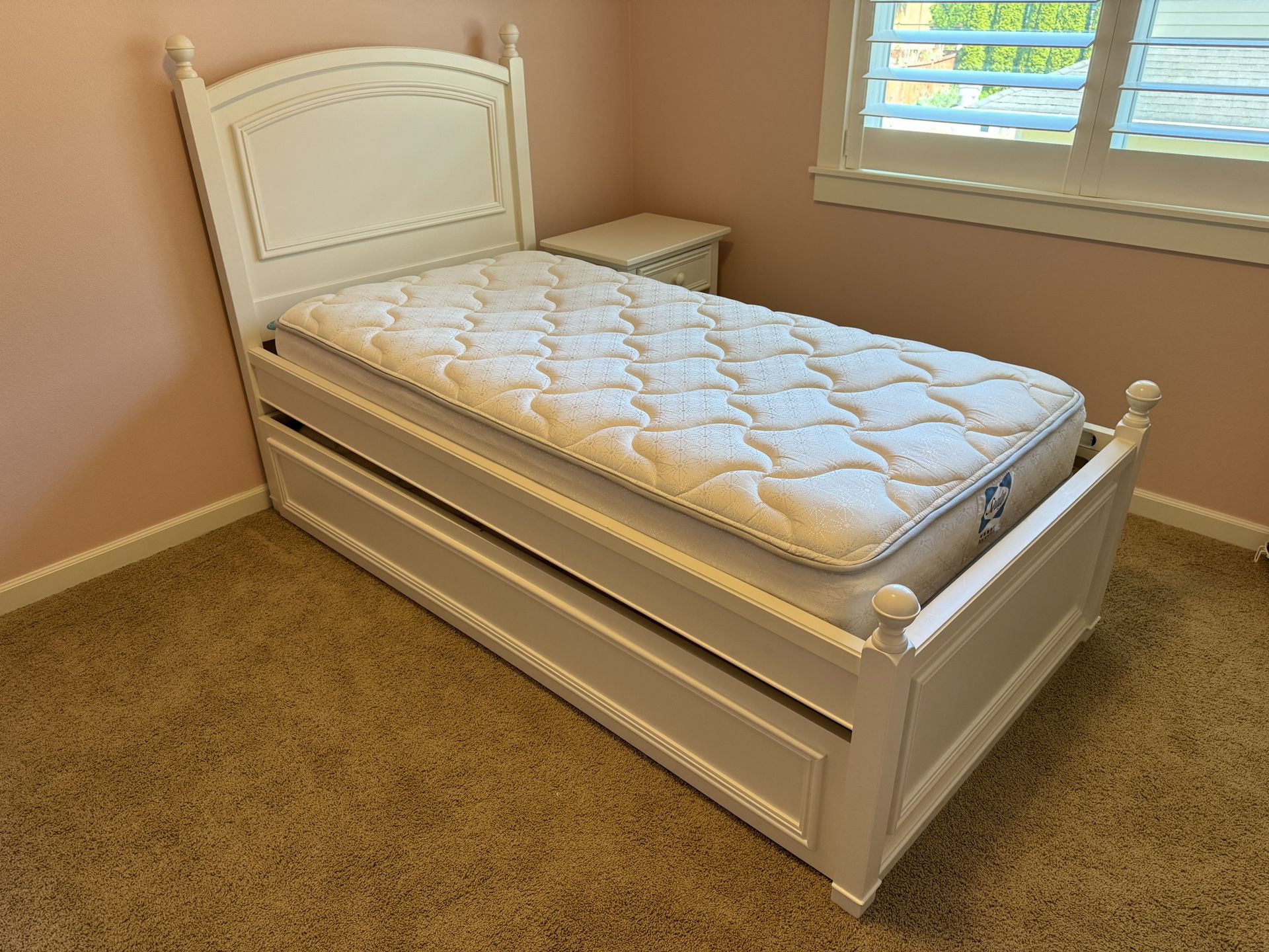 CafeKid White Twin Trundle Bed with Matching Dresser & 1 Mattress