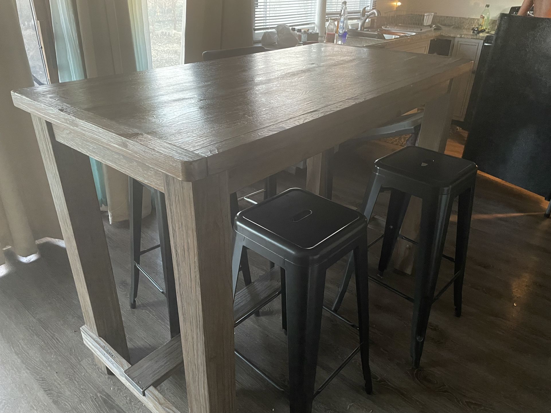 Kitchen Table And Stools