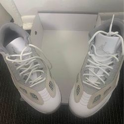 Air Jordan 11 Retro low IE