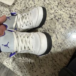 Nike Air Jordan 5 Retro 'Dark Concord' sneaker in white leather
