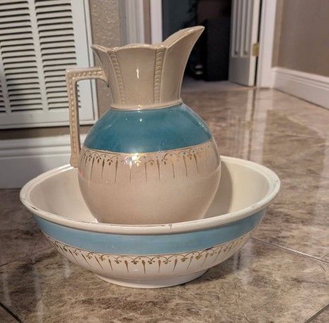 Vintage Antique Pitcher Bowl Wash Set
