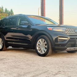 2022 Ford Explorer