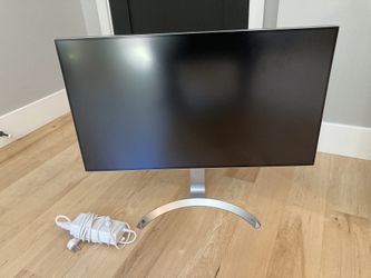 LG 4k UHD 32 Inch Monitor