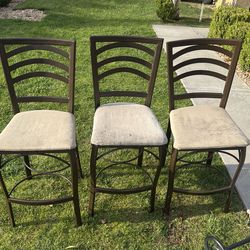 Bar stool