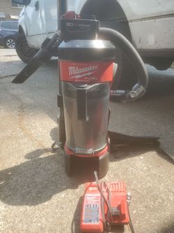 Milwaukee Backpack Vacuum