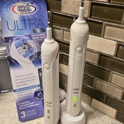 Oral B Electric Toothbrush 