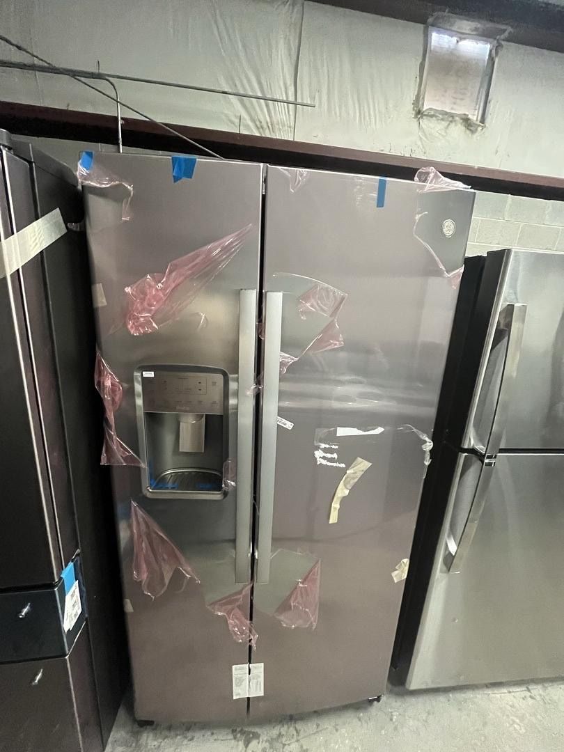 GE Profile Series ENERGY STAR 25.3 Cu. Ft. Side-by-Side Refrigerator