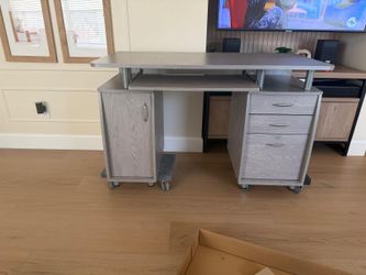 Computer desk - gray