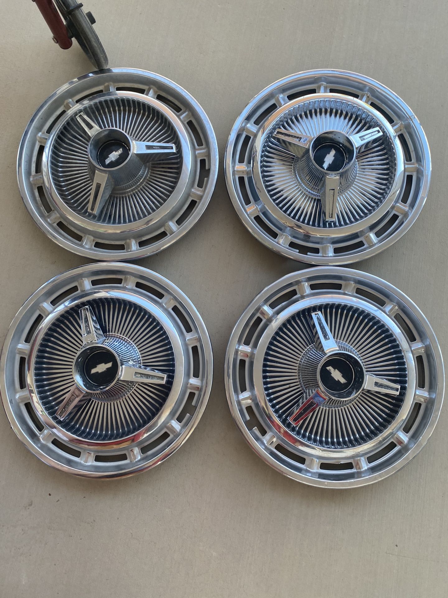 1965 Chevy Impala Hubcaps Parts Universal 