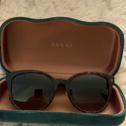 New Women’s Gucci Sunglasses