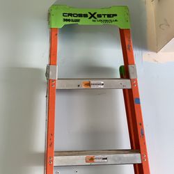 Louisville CrossXStep Ladder 