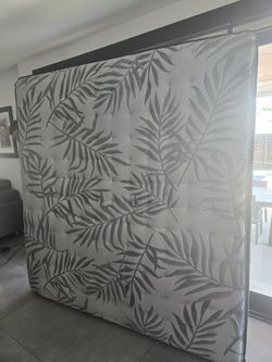 King Size Sealy Mattress $500 OBO