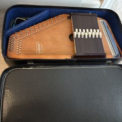 Oscar Schmidt Autoharp