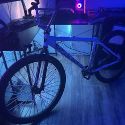 Throne 29er White Chad