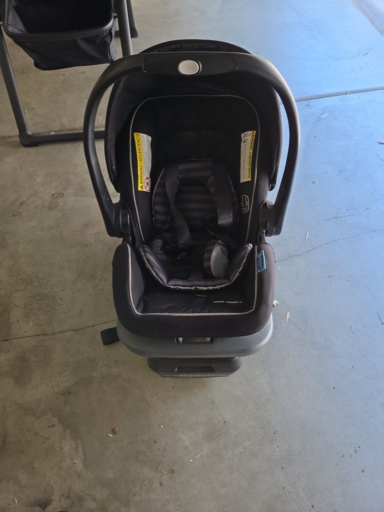 Graco Infant Carrier