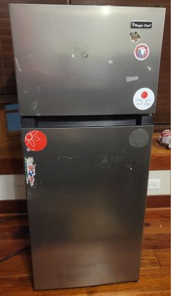 Magic Chef 4.5 Cu Foot Fridge Freezer