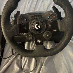 Logitech G923 Racing Wheel 