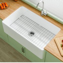 White Fireclay 33 in. Single Bowl Farmhouse Apron Kitchen Sink Brand NEW