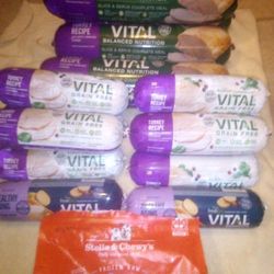Lot's Of Fresh Pet Dog Food 