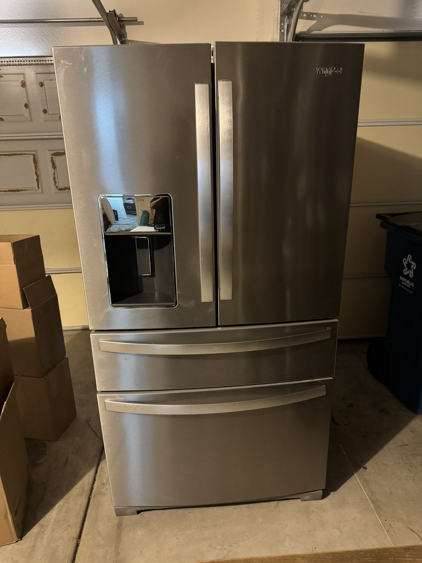 Refrigerator
