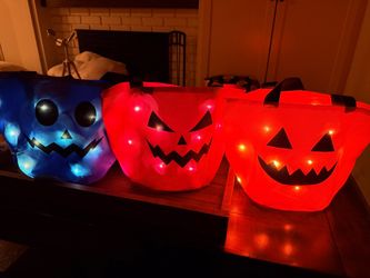 Three Halloween pouches with led lights