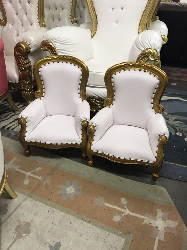 26 H Beautiful Baby Throne Chair 400 Each Best Offer For In Brooklyn Ny Offerup