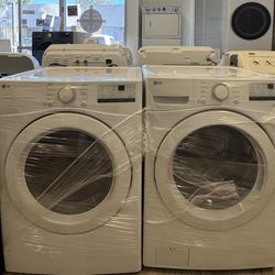 Brand New LG Washer & Gas Dryer Set 