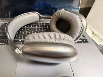 P9 Wireless Bluetooth Over-Ear Headphones w/ Case – AirPods Max Style