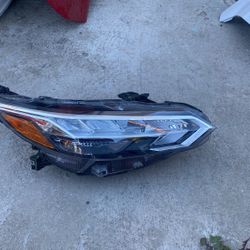 Headlight Nissan Sentra 2020-2023