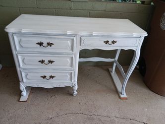 Desk & Chair